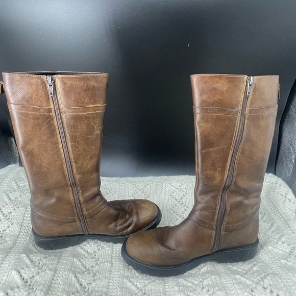 Clark’s Women’s EU 35 Brown Leather GoreTex Lined Winter Boots Fine Detailing - Picture 5 of 9